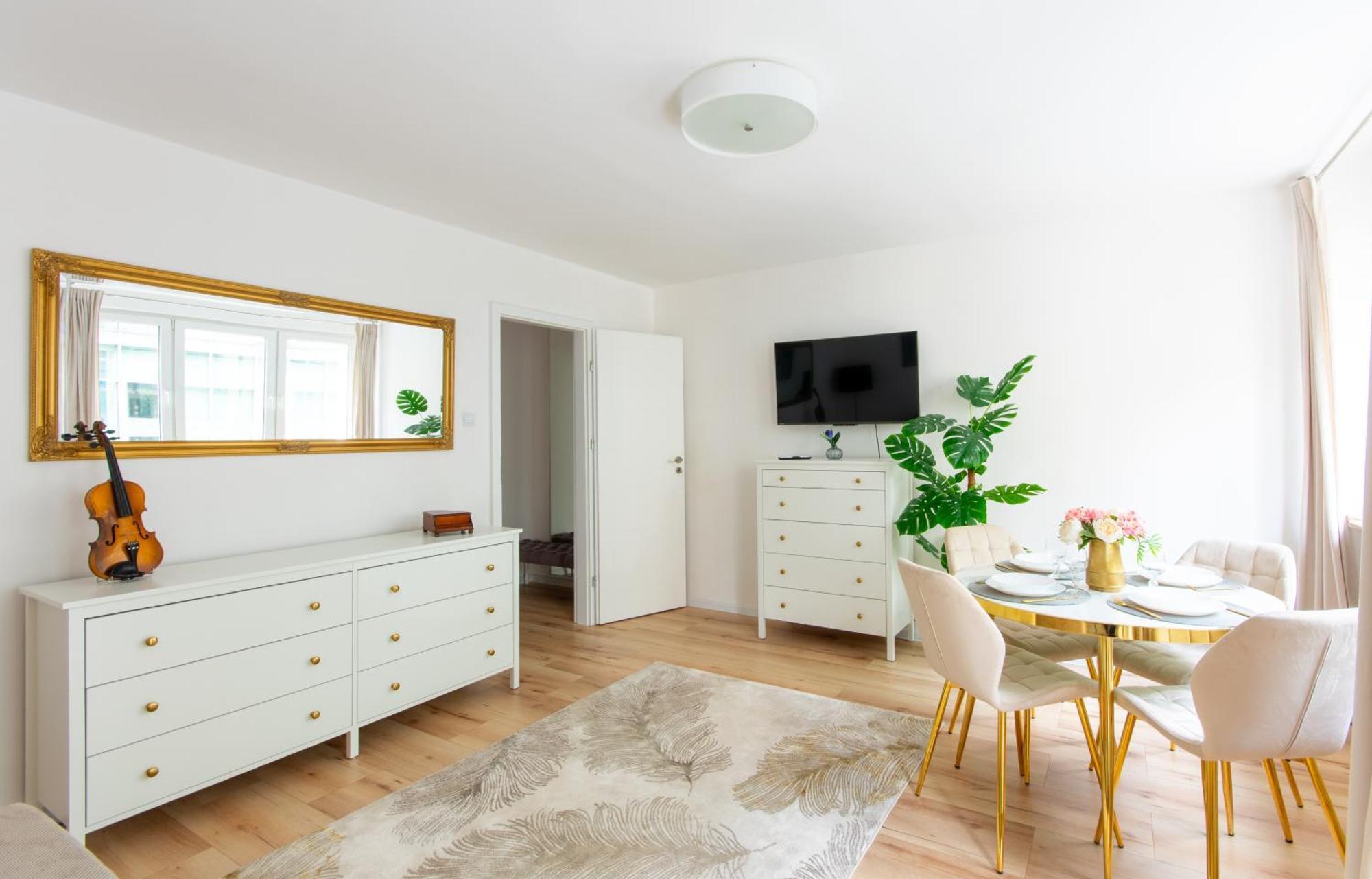 Feelharmony Jasna Apartment - Metro Swietokrzyska Варшава Екстериор снимка